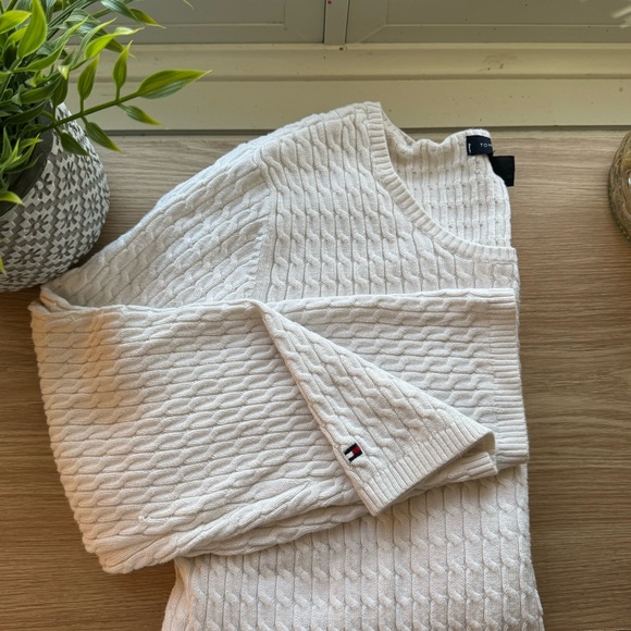 Tommy Hilfiger long sleeve - Picture 4 of 7